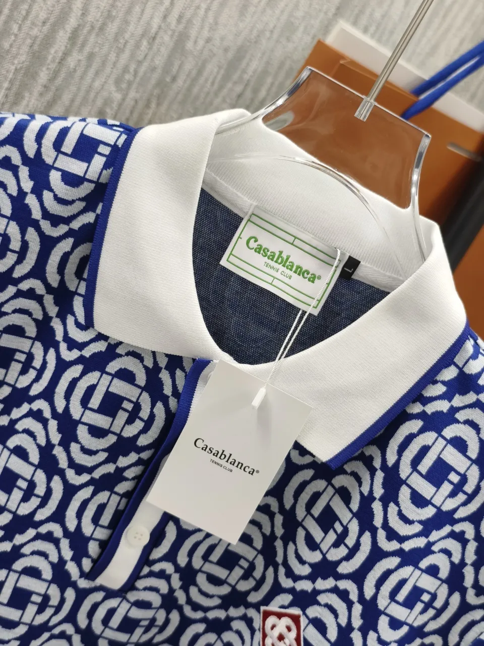🌈🌈 Casablanca/Casablanca All-over logo jacquard Lapel short-sleeved polo shirt Selected soft waxy terry cotton fabric, fluffy and skin-friendly, breathable and not sweaty Customized fabric using wafer cloth weaving method, jacquard knitting technology, straight cut, smooth, comfortable upper body Breathable, concave and convex three-dimensional sense, fashionable and casual wear Color: Black Sizes:M-3XL